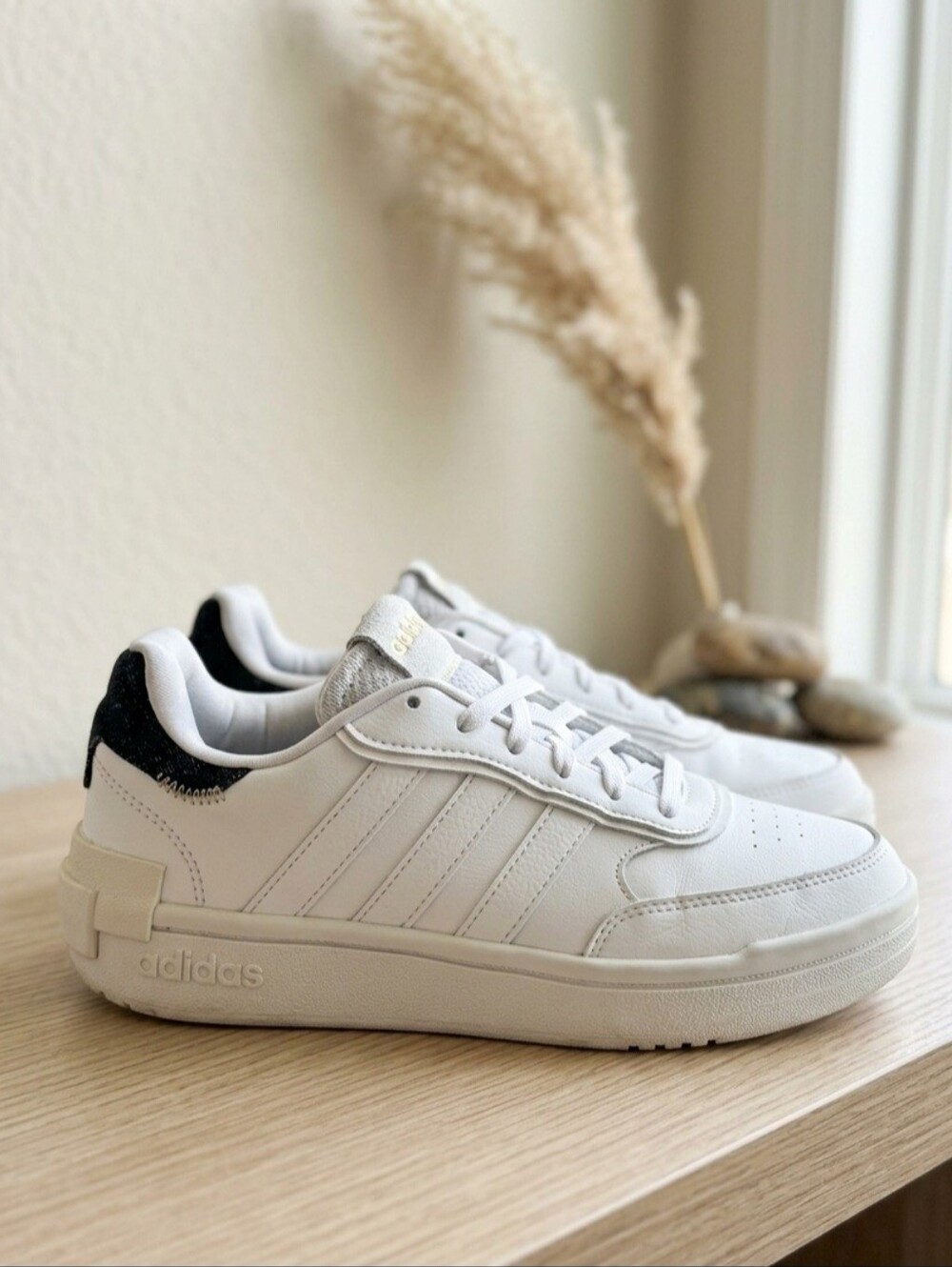 adidas Postmove SE White Black Gold Sneakers 6 GW0346